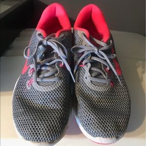 Running shoes